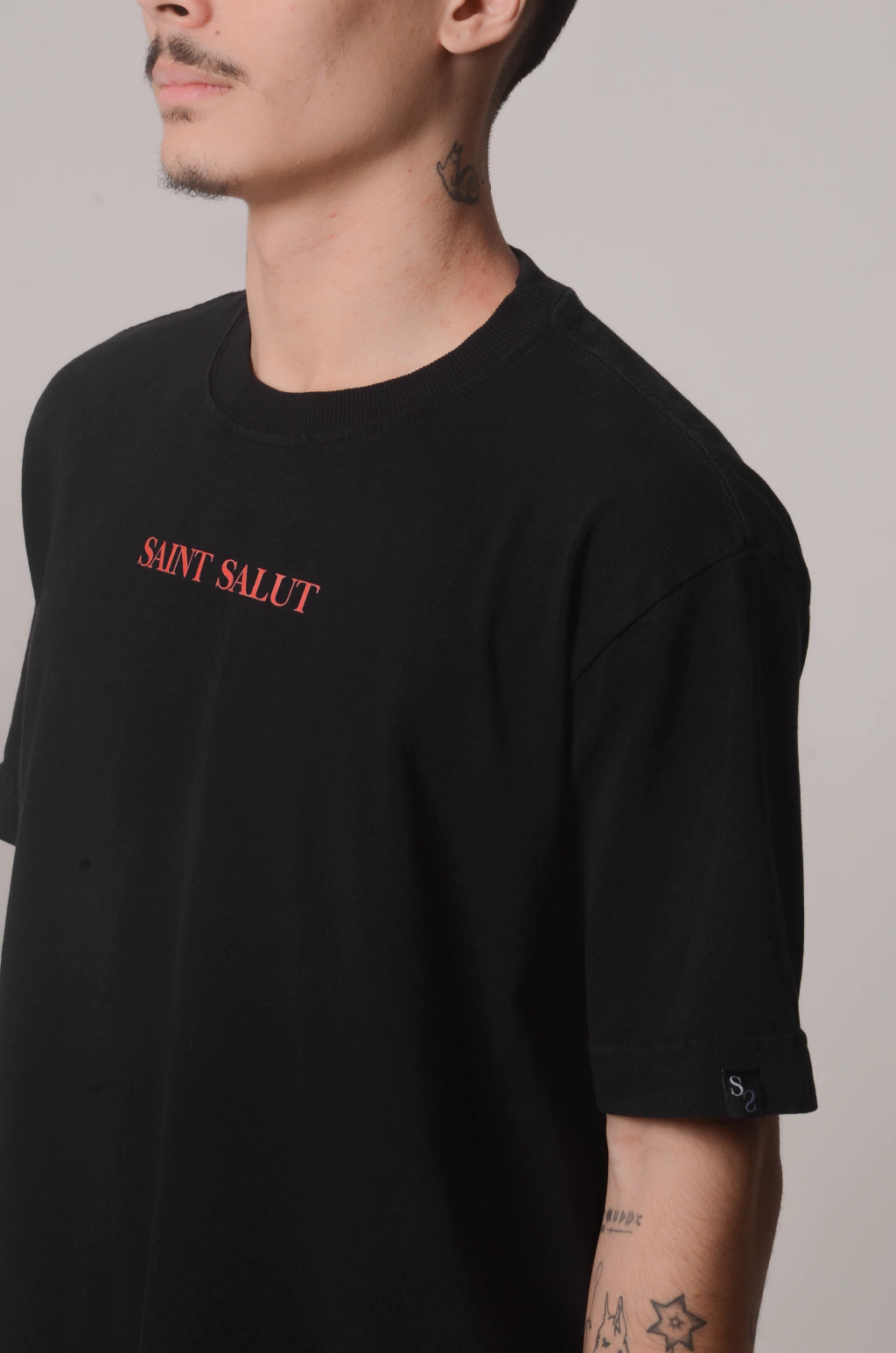 Guia de medidas — Liberté Oversized Tee Black